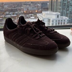 Adidas chocolate brown/burgundy, Suede Sneakers